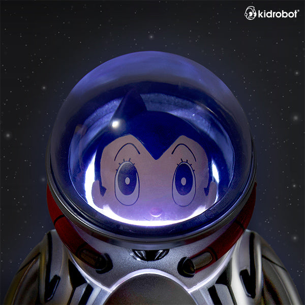BLACK FRIDAY! The Little Astronaut x Astro Boy Figure with LED Effects by AX2 - Silver (Limited Edition of 150) (PRE-ORDER) - Kidrobot