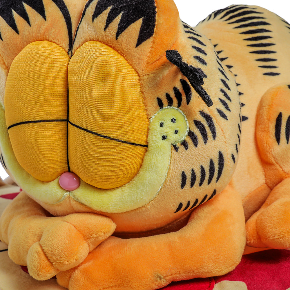 Garfield Pizza Nap Time 16” Plush Set (PRE-ORDER) - Kidrobot
