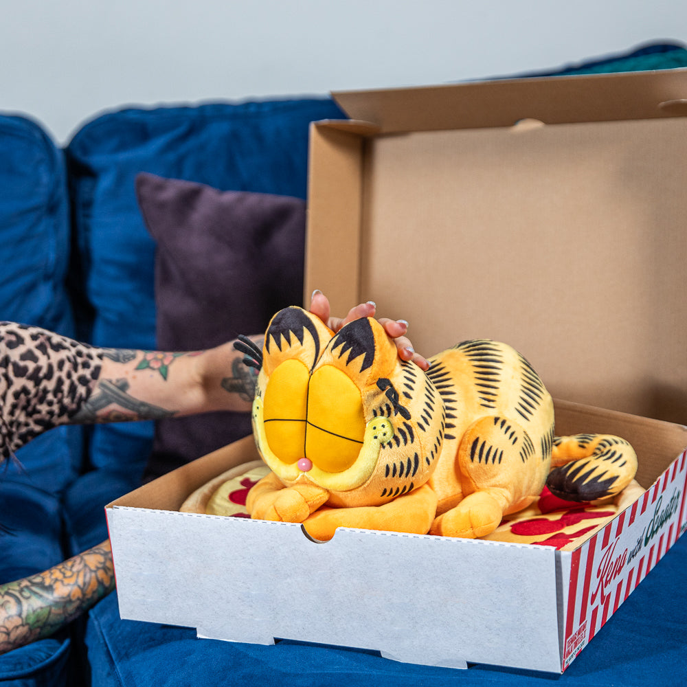 Garfield Pizza Nap Time 16” Plush Set (PRE-ORDER) - Kidrobot