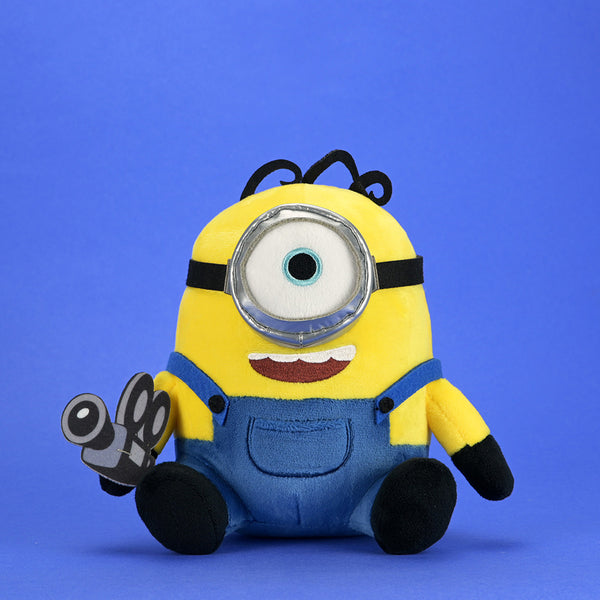 KR19576_Minions-and-Monsters-