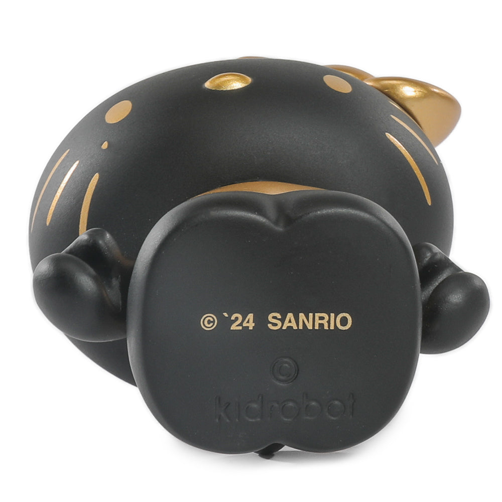 hello-kitty-black-gold-3-vinyl