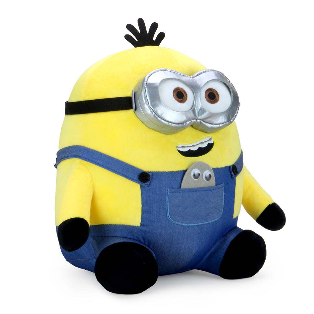 Minions: The Rise of Gru Otto HugMe Shake Action Plush toy featuring a soft plush of Otto from Minions movie.