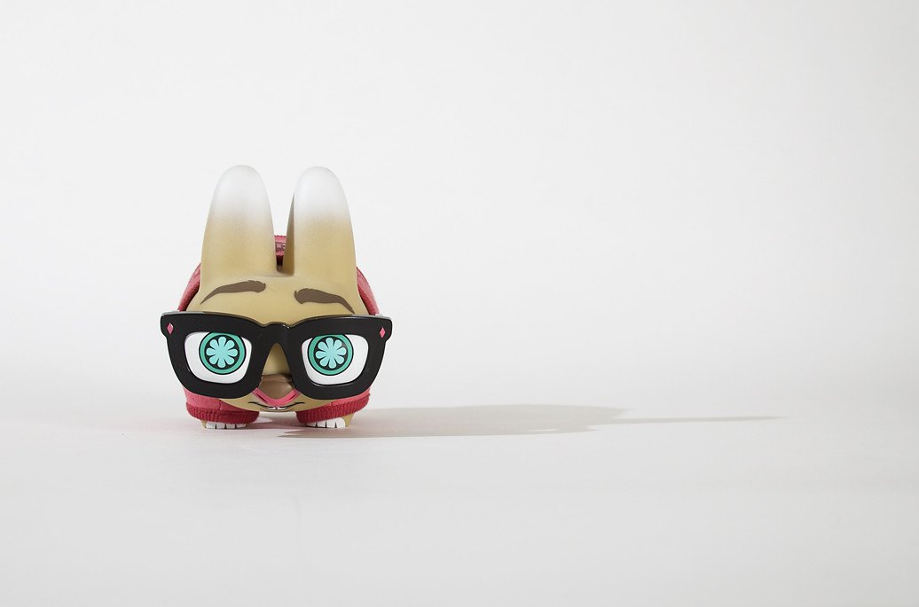 Red edition Pipken Preppy Labbit art figure by Scott Tolleson, vinyl collectible with a preppy style and detailed design.