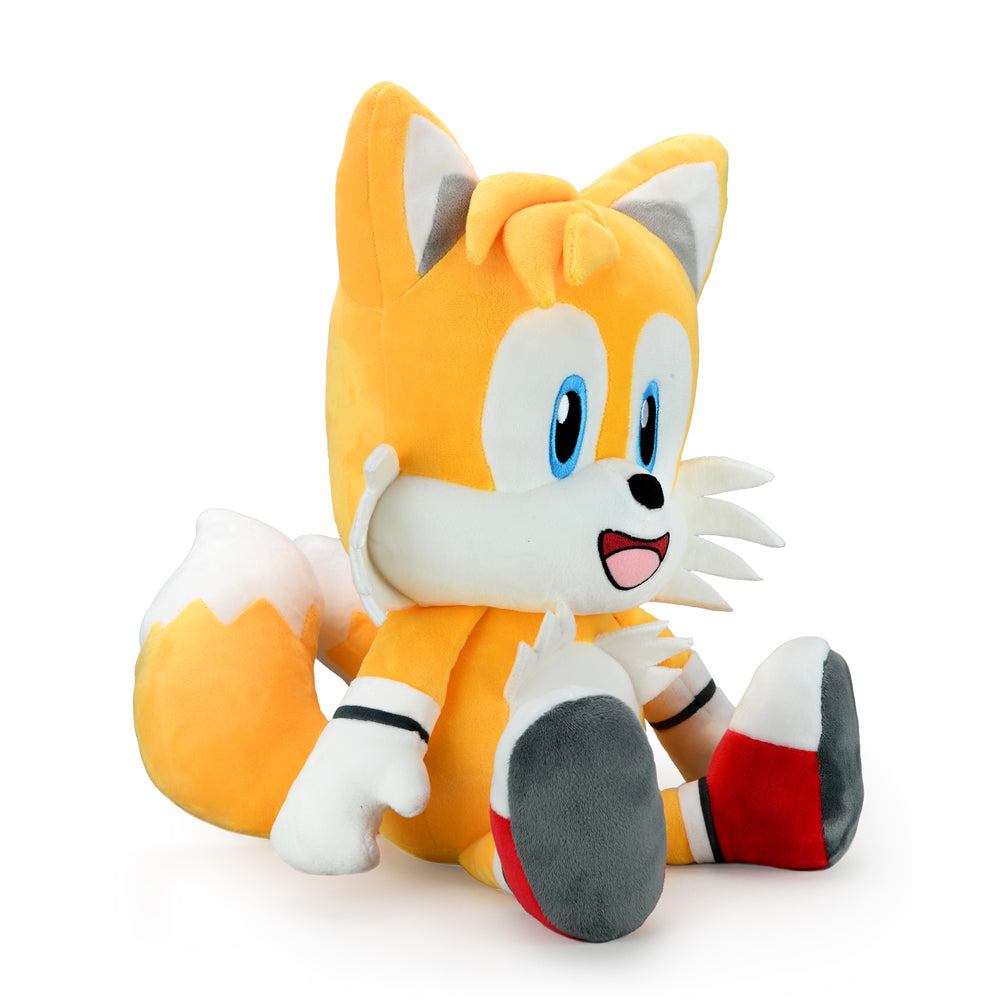 Sonic the Hedgehog Tails HugMe Shake plush toy, soft and cuddly with detailed features, perfect for fans of Sonic merchandise.