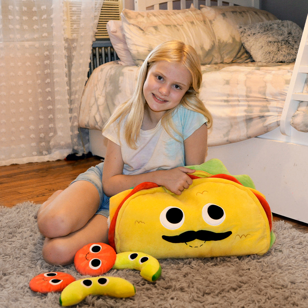 Yummy World XL Victorio Veggie Taco Plush Set | Kidrobot